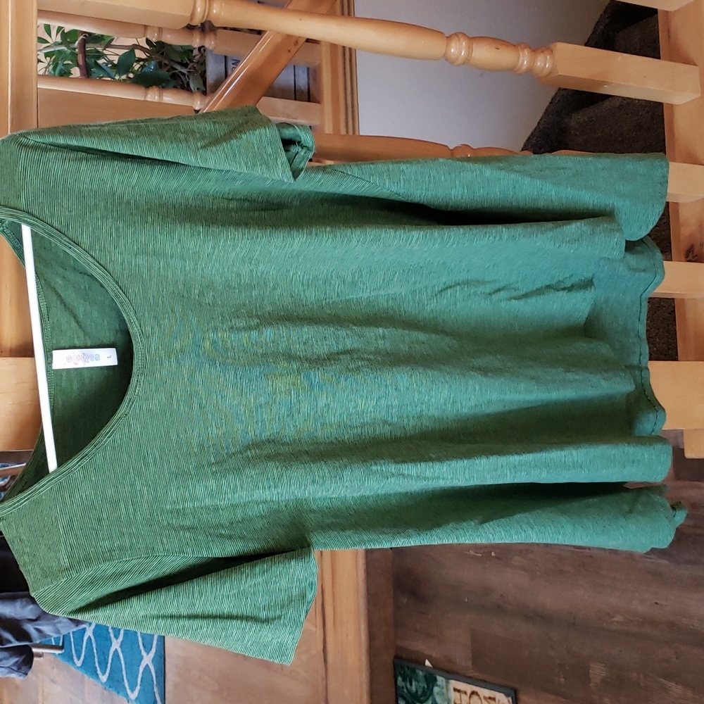 LuLaRoe Perfect T